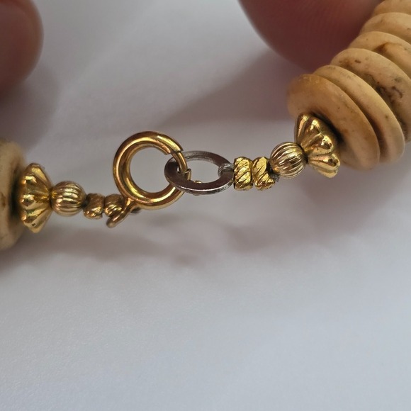 Chunky‎ Statement Necklace Wood Disc Beaded Gold Tone Boho Tribal Natural Brown - Picture 3 of 8